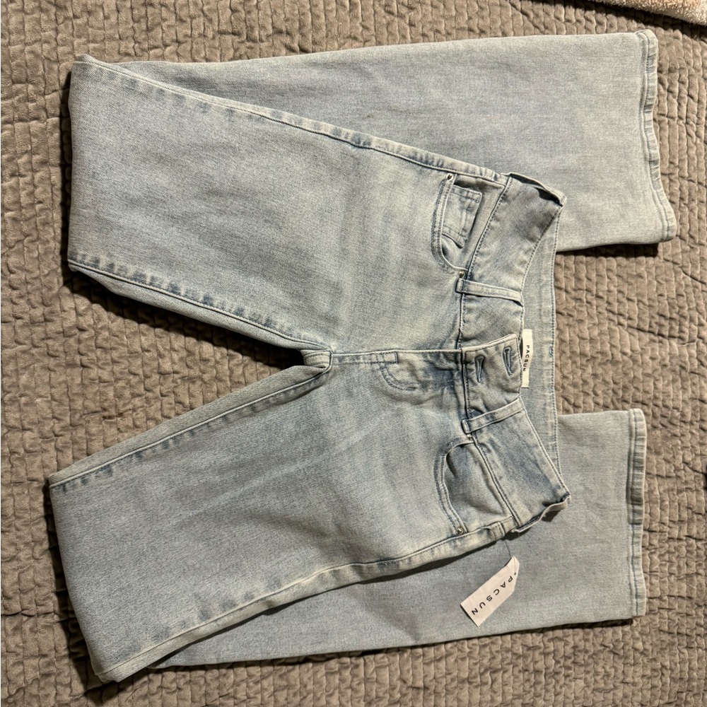Low rise flared jean